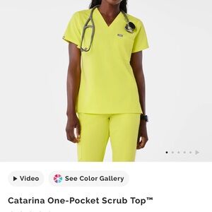 Figs Neon Yellow Scrub Set